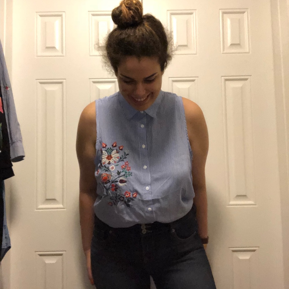 NEW Embroidered floral button down